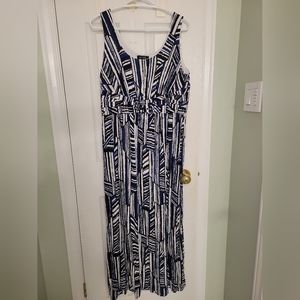 Spense graphic print maxi dress in black, white and blue pattern, size L